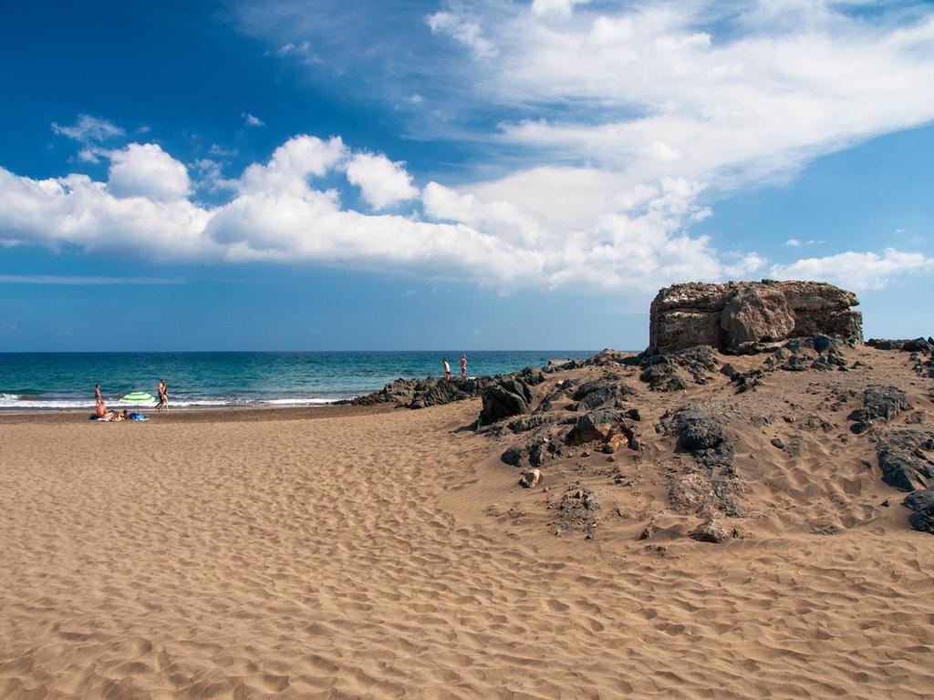 Beach House Adelfas San Agustin Mci מראה חיצוני תמונה